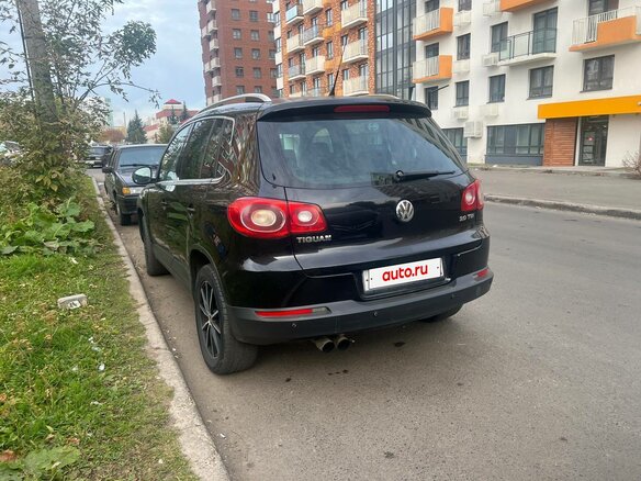 2008 Volkswagen Tiguan I, чёрный, 800000 рублей - вид 2
