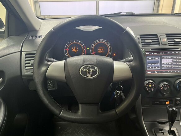 2012 Toyota Corolla X (E140, E150) Рестайлинг, синий, 1125000 рублей - вид 9