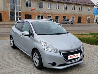 2013 Peugeot 208 I, серебристый, 700000 рублей, вид 1