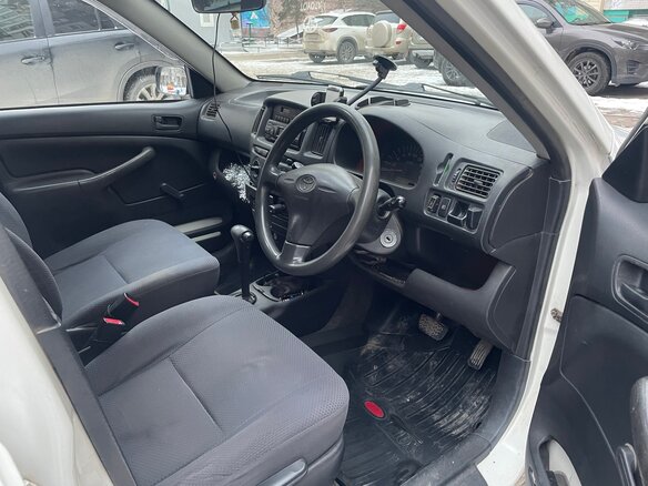 2003 Toyota Probox I, белый, 460000 рублей - вид 3