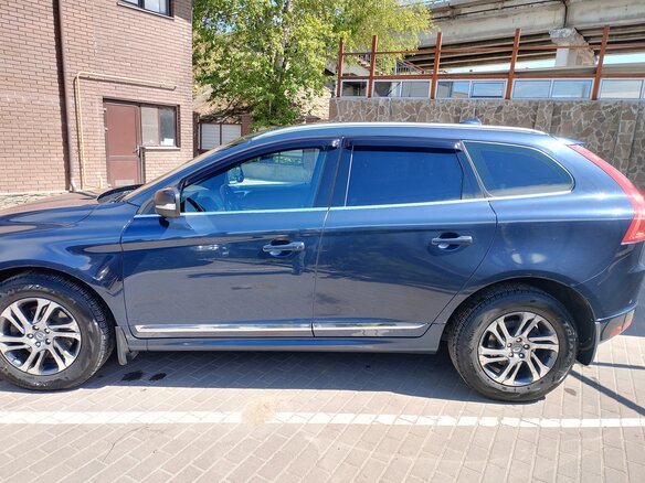 2014 Volvo XC60 I Рестайлинг, синий, 1658000 рублей - вид 1