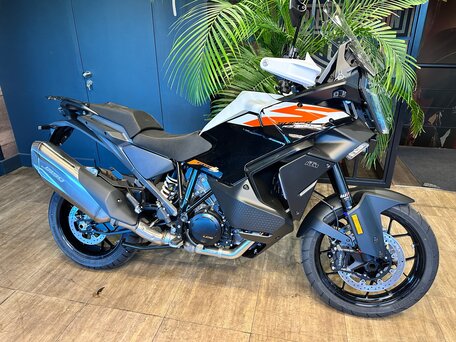 2026 KTM 1390 Super Adventure S Evo, оранжевый, 2750000 рублей, вид 5