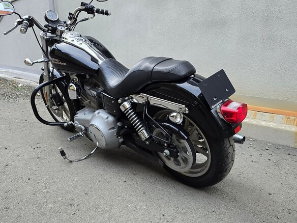 2006 Harley-Davidson Dyna Super Glide, чёрный, 700000 рублей - вид 1