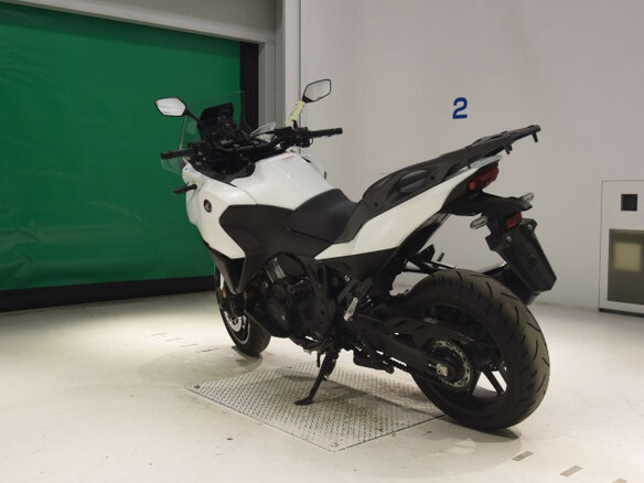 2022 Honda NT1100, белый, 1400000 рублей - вид 5