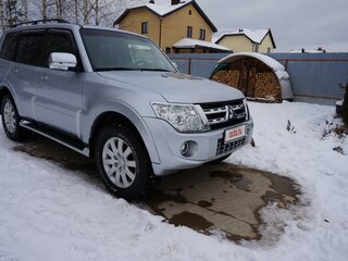 2012 Mitsubishi Pajero IV Рестайлинг 1, серебристый, 2500000 рублей, вид 1