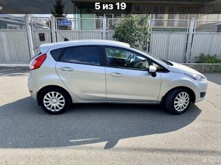 2018 Ford Fiesta Mk6 Рестайлинг, серебристый, 985000 рублей, вид 5
