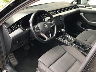 2020 Volkswagen Passat B8 Рестайлинг, коричневый, 2450000 рублей, вид 3
