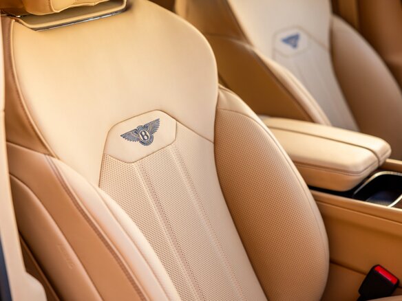 2025 Bentley Bentayga I Рестайлинг, синий, 42700000 рублей - вид 17