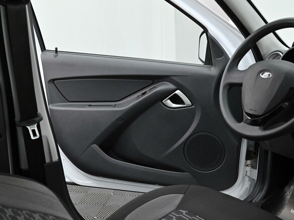 2025 Lada (ВАЗ) Granta Cross I Рестайлинг, белый, 899000 рублей - вид 10