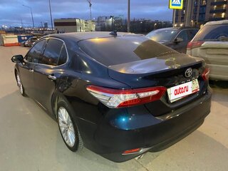 2018 Toyota Camry VIII (XV70), синий, 2850000 рублей, вид 5