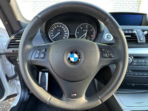2012 BMW 1 серии 120d I (E82/E88) Рестайлинг 2, белый, 2499999 рублей - вид 23