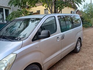 2008 Hyundai Grand Starex I, серый, 1200000 рублей, вид 3