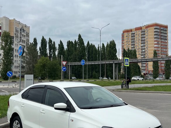 2013 Volkswagen Polo V, белый, 588000 рублей - вид 5