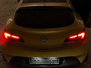 2014 Opel Astra GTC J Рестайлинг, жёлтый, 1249000 рублей, вид 5