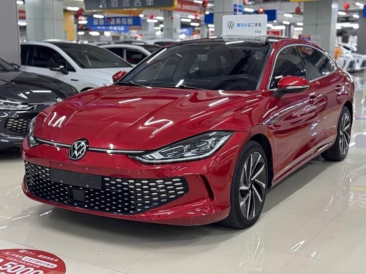 Открыть фотографии: Volkswagen Lamando II