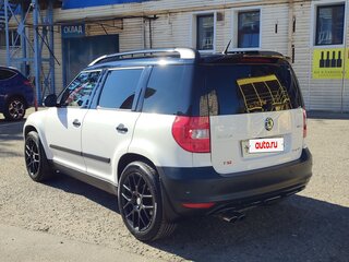 2012 Skoda Yeti I, белый, 1620000 рублей, вид 5
