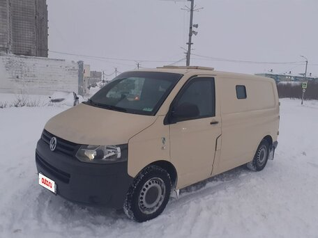 2013 Volkswagen Transporter, бежевый, 1250000 рублей, вид 1