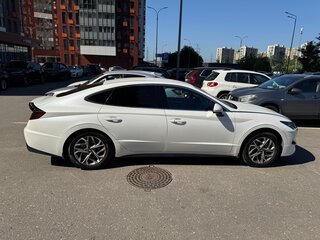 2021 Hyundai Sonata VIII (DN8), белый, 2700000 рублей, вид 4