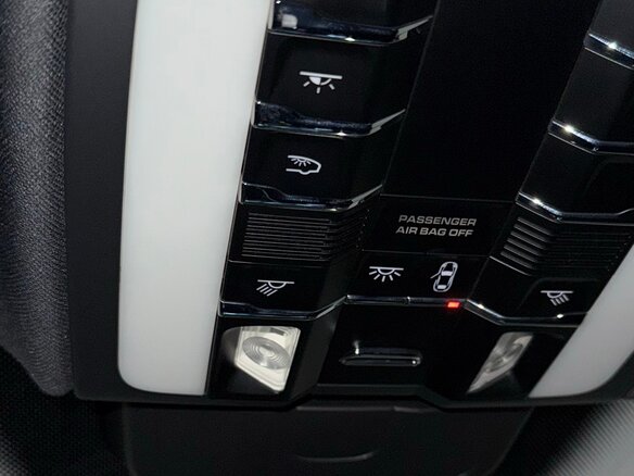 2010 Porsche Cayenne S II (958), белый, 3300000 рублей - вид 14