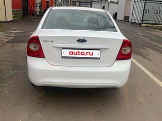 2009 Ford Focus II Рестайлинг, белый, 550000 рублей, вид 4
