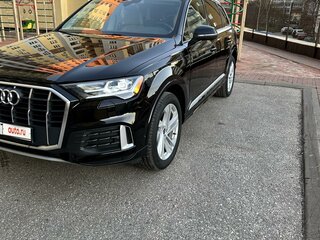 2021 Audi Q7 45 TFSI II (4M) Рестайлинг, чёрный, 5600000 рублей, вид 3