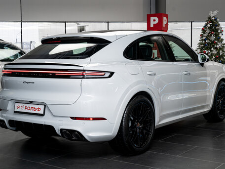 2025 Porsche Cayenne Coupé III Рестайлинг, белый, 18495000 рублей, вид 5