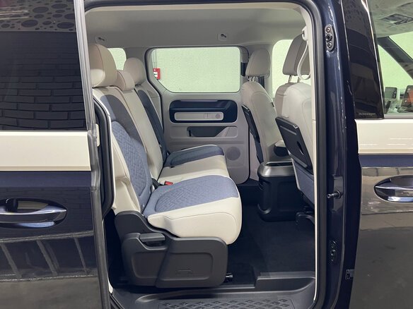 2023 Volkswagen ID.Buzz, чёрный - вид 12