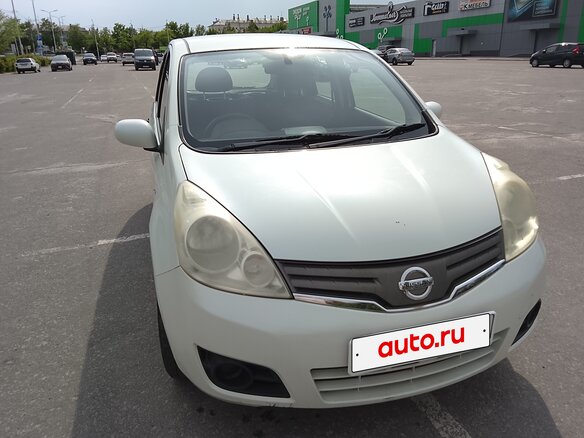 2010 Nissan Note I Рестайлинг, белый, 560000 рублей