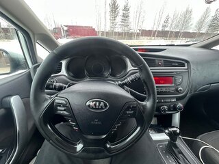 2016 Kia Ceed II Рестайлинг, белый, 1090000 рублей, вид 5