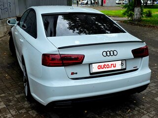 2017 Audi A6 IV (C7) Рестайлинг, белый, 2200000 рублей, вид 4