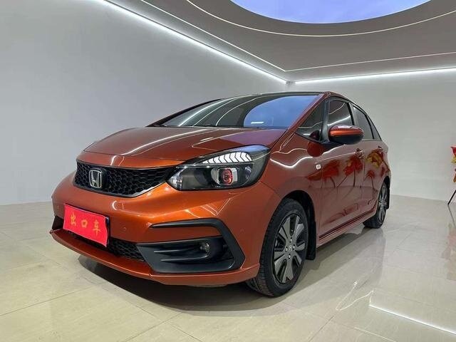 Открыть фотографии: Honda Fit IV