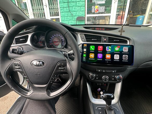 2016 Kia Ceed II Рестайлинг, белый, 1300000 рублей - вид 1