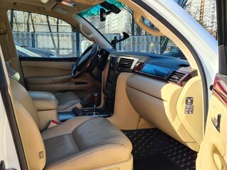 2011 Lexus LX 570 III, белый, 4850000 рублей, вид 2