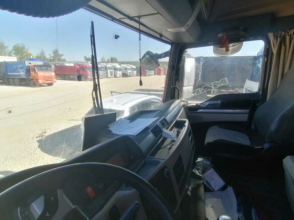 2019 MAN TGX, красный, 3883638 рублей - вид 5