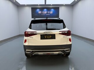2021 Kia KX3, белый, 1650000 рублей, вид 5