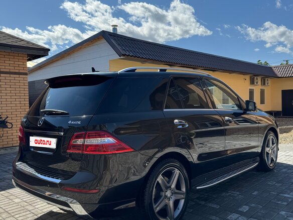 2013 Mercedes-Benz M-Класс 550 III (W166), чёрный, 3500000 рублей - вид 2
