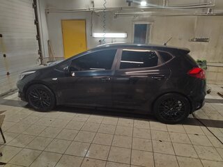2016 Kia Ceed II Рестайлинг, чёрный, 1300000 рублей, вид 3