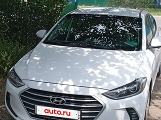 2018 Hyundai Elantra VI (AD), белый, 1420000 рублей, вид 2