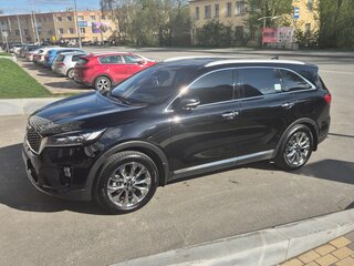 2018 Kia Sorento III Prime Рестайлинг, чёрный, 3100000 рублей, вид 3