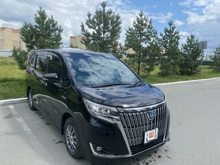 2019 Toyota Esquire I Рестайлинг, чёрный, 2400000 рублей, вид 1