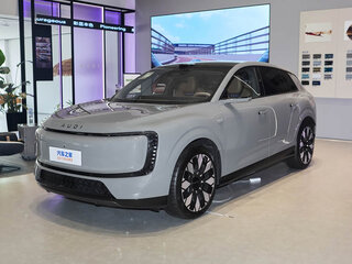 2026 Audi E7X, серый, 3400000 рублей, вид 3