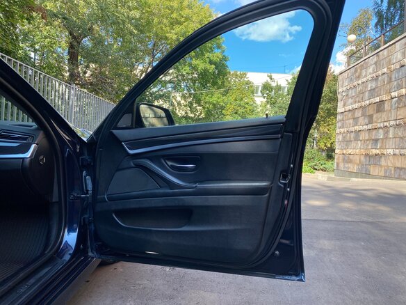 2013 BMW 5 серии 528i xDrive VI (F10/F11/F07) Рестайлинг, синий - вид 18