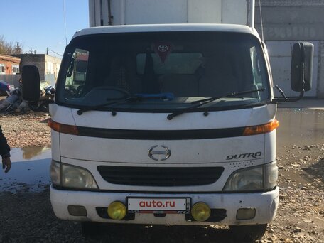 2000 Hino Series 300 (Dutro), белый, 1360000 рублей, вид 1