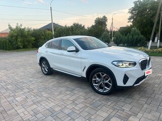 2022 BMW X4 20d II (G02) Рестайлинг, белый, 6000000 рублей, вид 4