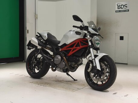2011 Ducati Monster 796, белый, 500000 рублей, вид 4