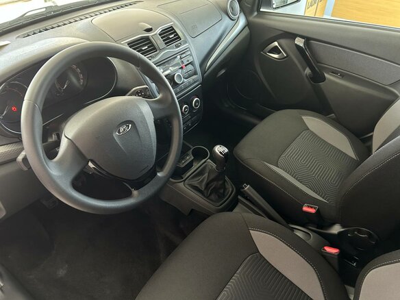 2026 Lada (ВАЗ) Granta I Рестайлинг, серебристый, 1264000 рублей - вид 4