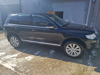 2008 Volkswagen Touareg I Рестайлинг, чёрный, 1200000 рублей, вид 3