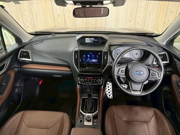 2020 Subaru Forester MHEV V, коричневый, 2120000 рублей - вид 15