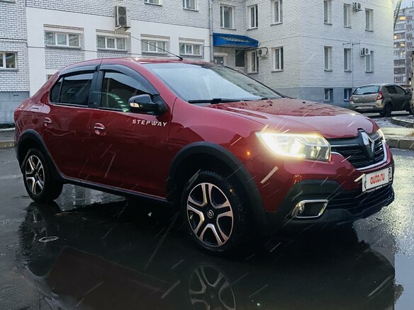 2020 Renault Logan Stepway II Рестайлинг, красный - вид 2