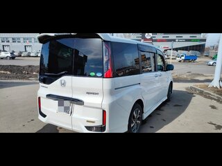 2015 Honda Stepwgn V, белый, 2257000 рублей, вид 4